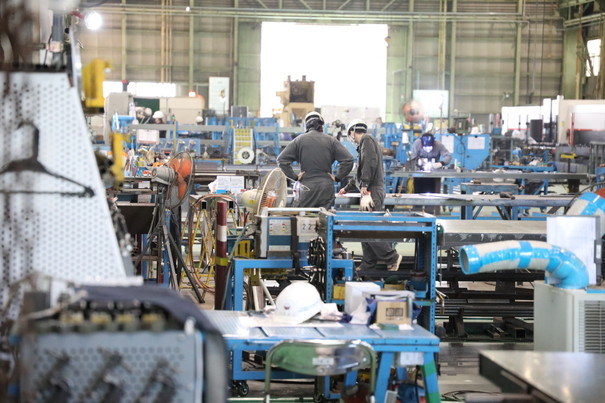 川越工場で行われる職人の技術継承