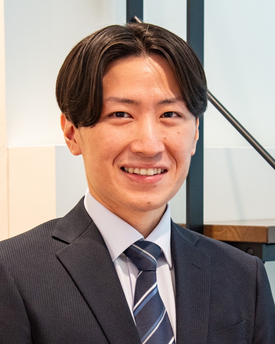 岡田誠也氏